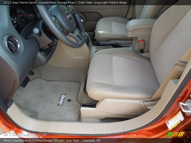 2012 Patriot Sport Dark Slate Gray/Light Pebble Beige Interior