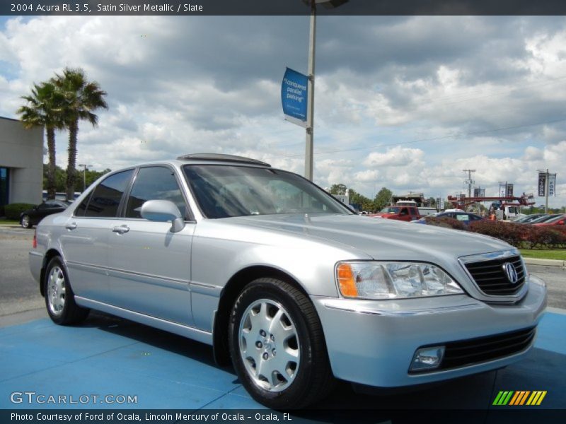 Front 3/4 View of 2004 RL 3.5