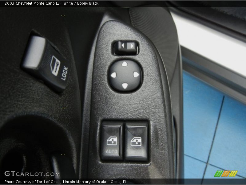 White / Ebony Black 2003 Chevrolet Monte Carlo LS