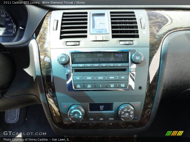 White Diamond Tricoat / Ebony 2011 Cadillac DTS Luxury