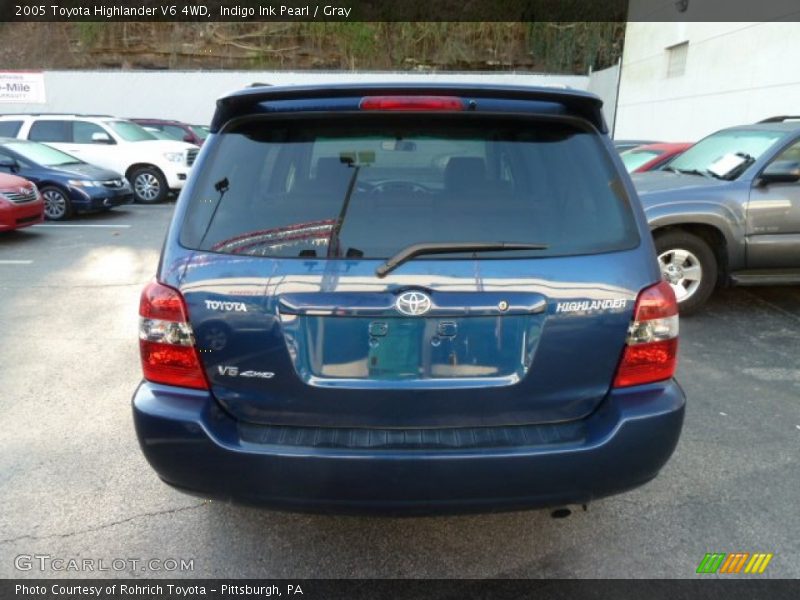 Indigo Ink Pearl / Gray 2005 Toyota Highlander V6 4WD
