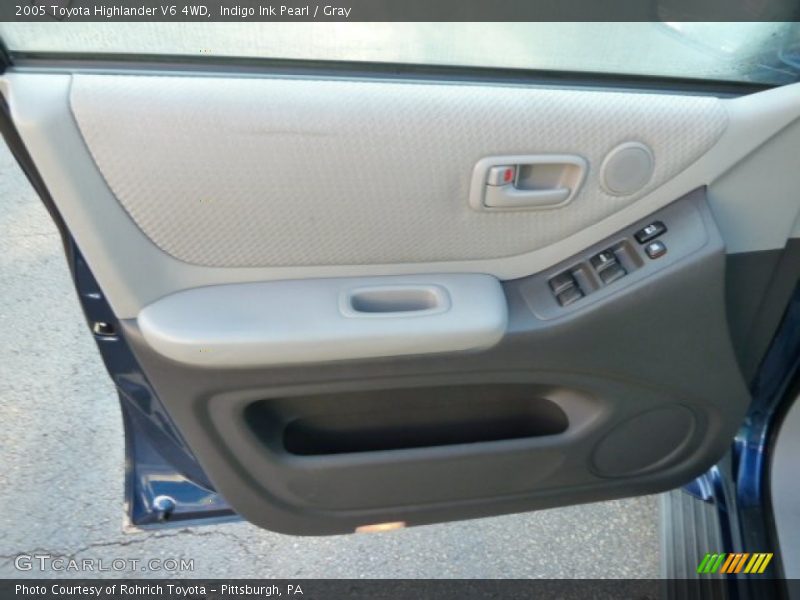 Indigo Ink Pearl / Gray 2005 Toyota Highlander V6 4WD