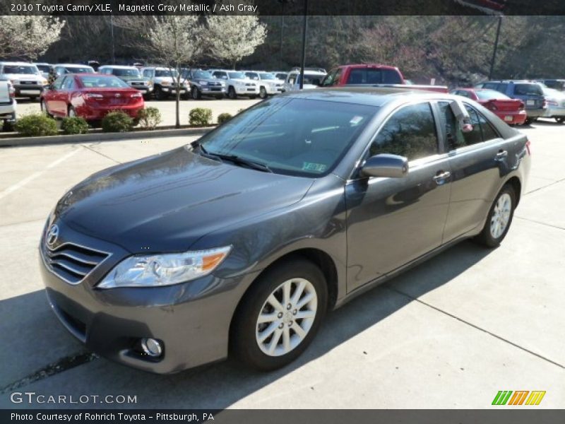 Magnetic Gray Metallic / Ash Gray 2010 Toyota Camry XLE