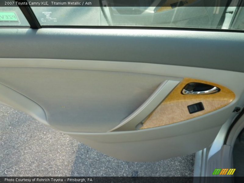 Titanium Metallic / Ash 2007 Toyota Camry XLE