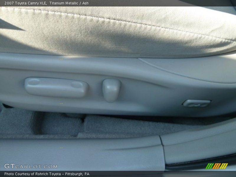 Titanium Metallic / Ash 2007 Toyota Camry XLE