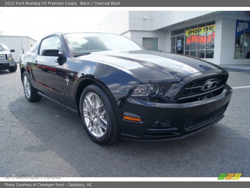 Front 3/4 View of 2013 Mustang V6 Premium Coupe