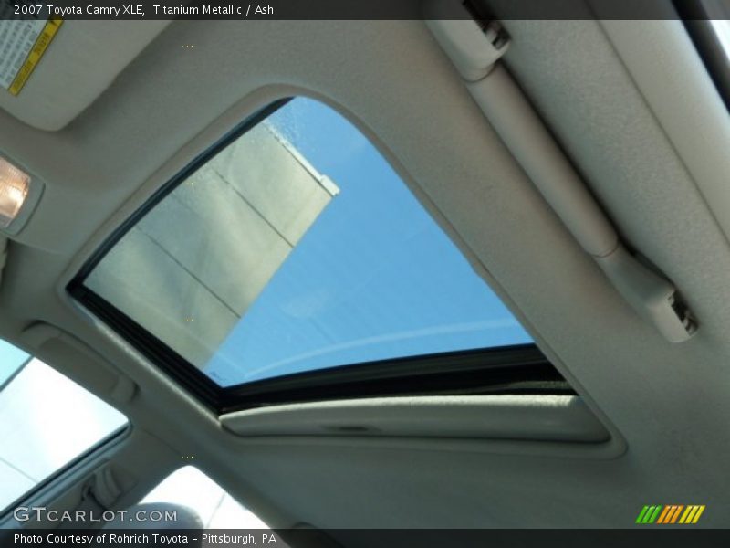 Titanium Metallic / Ash 2007 Toyota Camry XLE