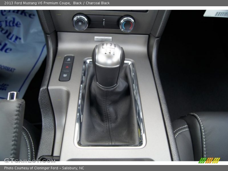  2013 Mustang V6 Premium Coupe 6 Speed Manual Shifter