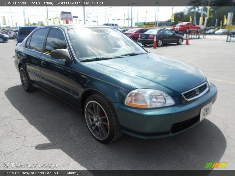 Cypress Green Pearl / Beige 1998 Honda Civic EX Sedan
