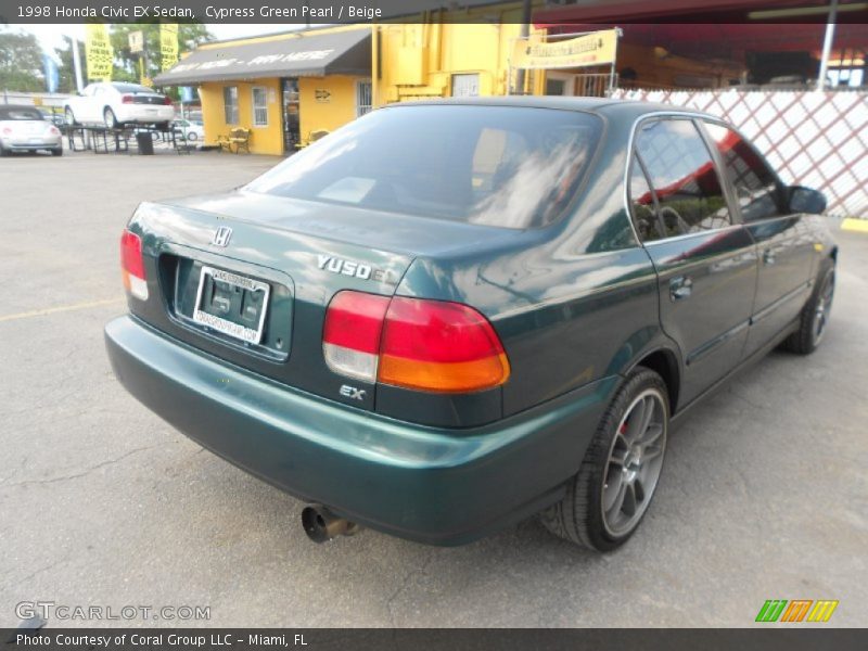 Cypress Green Pearl / Beige 1998 Honda Civic EX Sedan