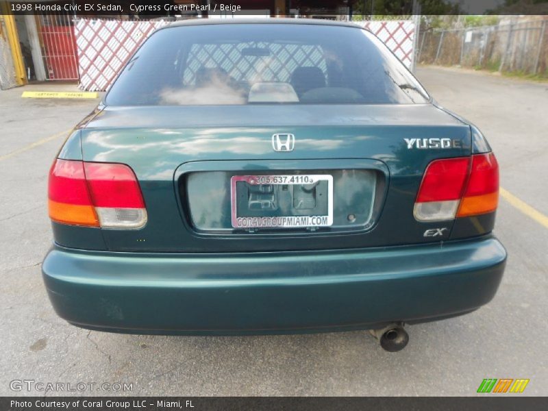 Cypress Green Pearl / Beige 1998 Honda Civic EX Sedan