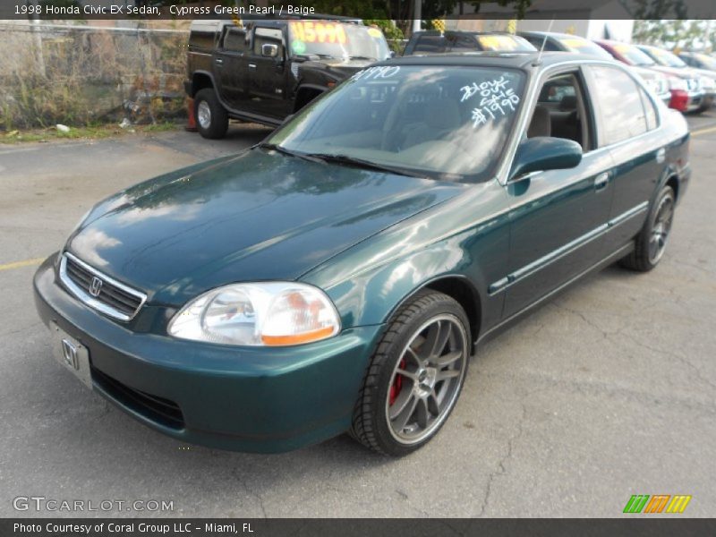 Cypress Green Pearl / Beige 1998 Honda Civic EX Sedan