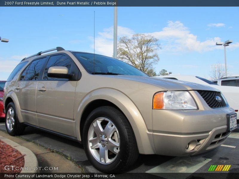 Front 3/4 View of 2007 Freestyle Limited