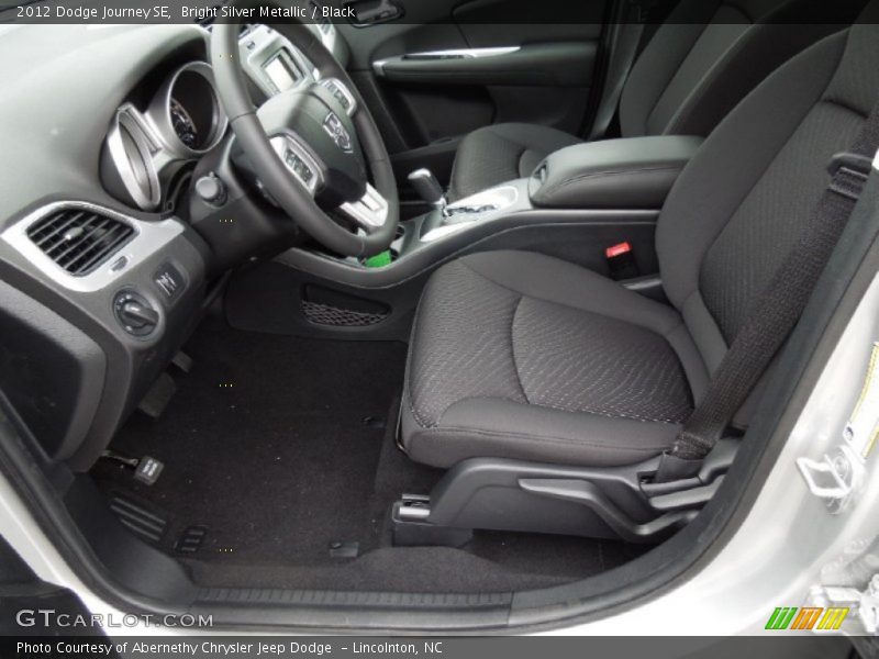 Bright Silver Metallic / Black 2012 Dodge Journey SE