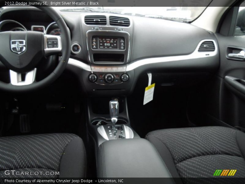 Bright Silver Metallic / Black 2012 Dodge Journey SE