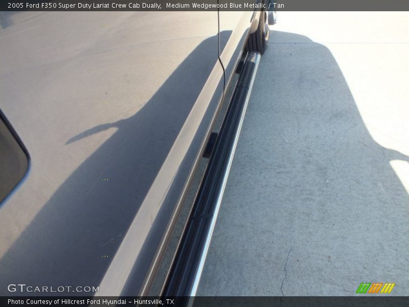 Medium Wedgewood Blue Metallic / Tan 2005 Ford F350 Super Duty Lariat Crew Cab Dually