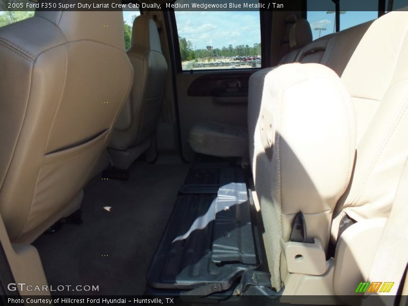 Medium Wedgewood Blue Metallic / Tan 2005 Ford F350 Super Duty Lariat Crew Cab Dually