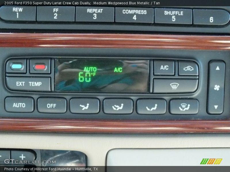 Medium Wedgewood Blue Metallic / Tan 2005 Ford F350 Super Duty Lariat Crew Cab Dually