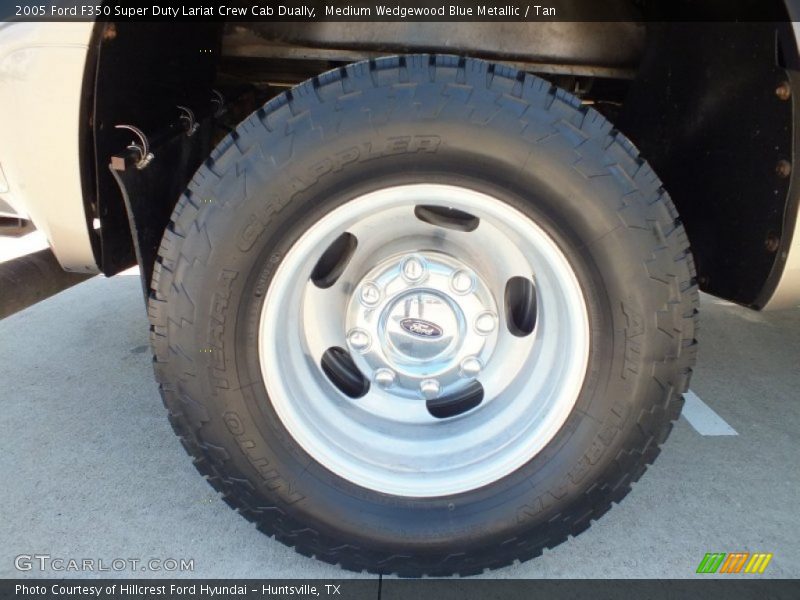 2005 F350 Super Duty Lariat Crew Cab Dually Wheel