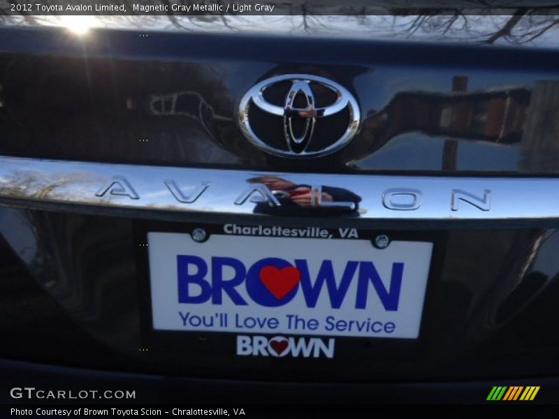 Magnetic Gray Metallic / Light Gray 2012 Toyota Avalon Limited