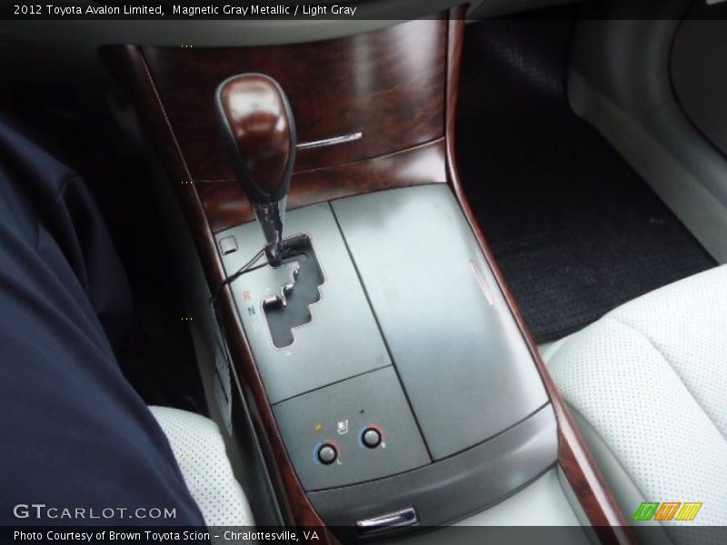 Magnetic Gray Metallic / Light Gray 2012 Toyota Avalon Limited
