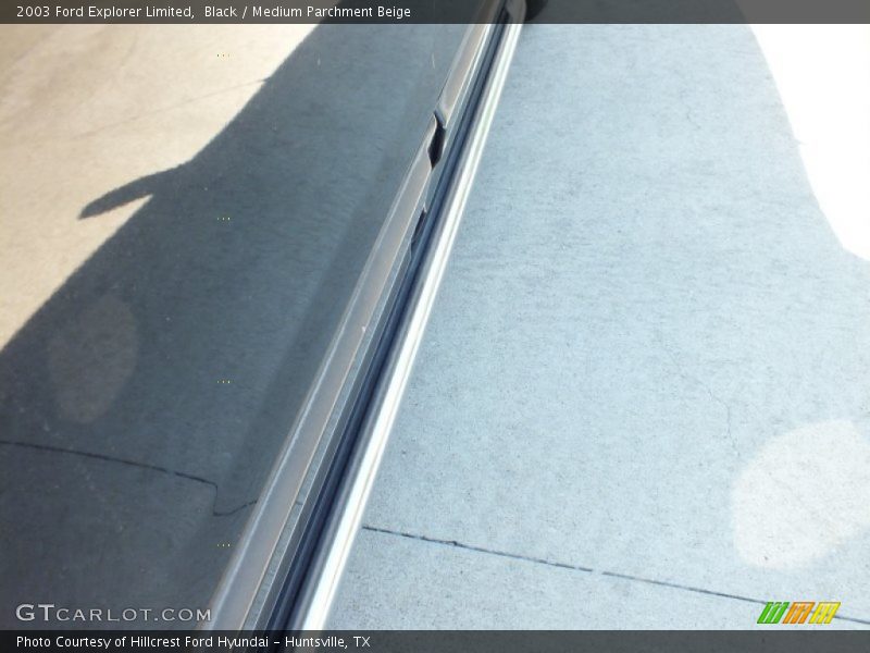 Black / Medium Parchment Beige 2003 Ford Explorer Limited