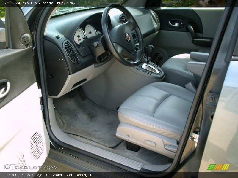 Storm Gray / Gray 2005 Saturn VUE V6
