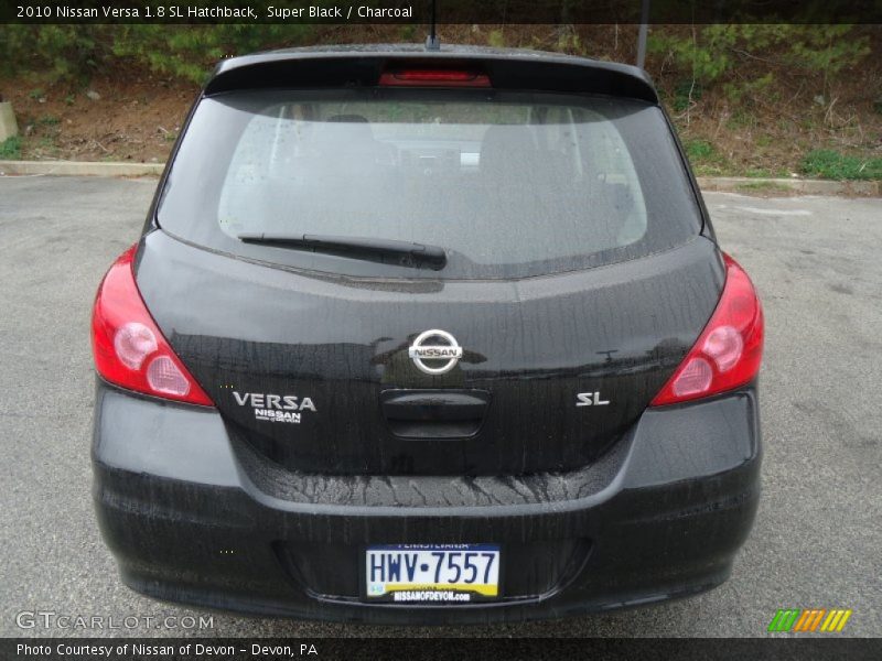 Super Black / Charcoal 2010 Nissan Versa 1.8 SL Hatchback
