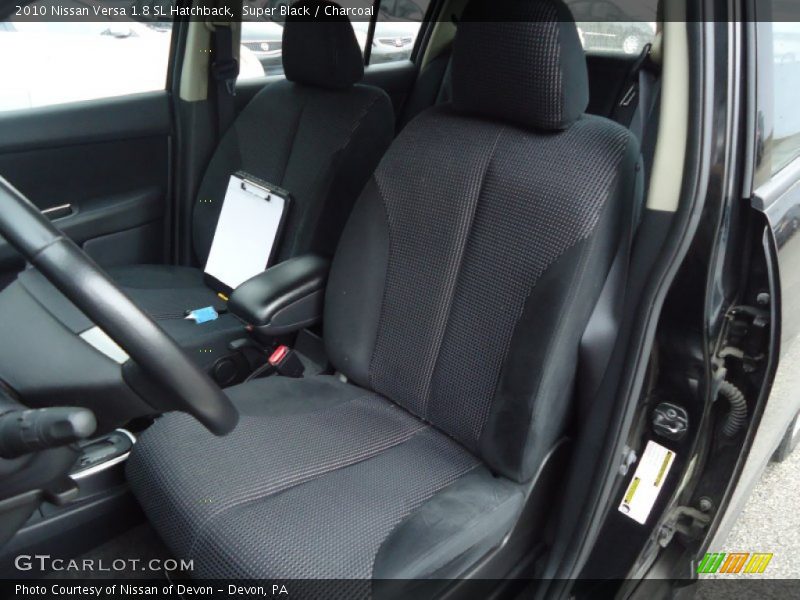 Super Black / Charcoal 2010 Nissan Versa 1.8 SL Hatchback