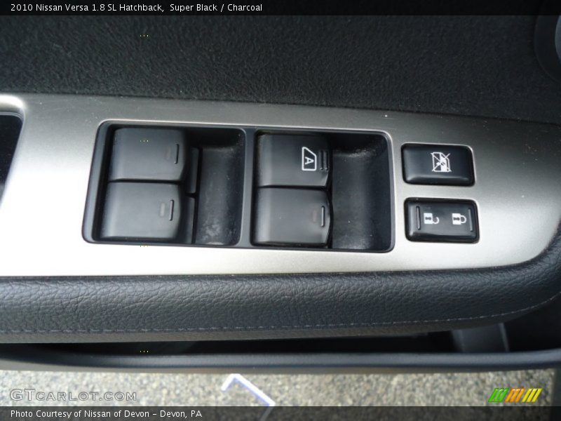 Super Black / Charcoal 2010 Nissan Versa 1.8 SL Hatchback