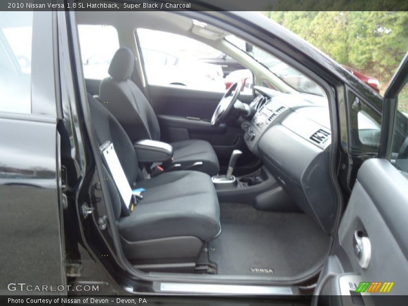Super Black / Charcoal 2010 Nissan Versa 1.8 SL Hatchback