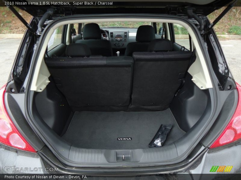 Super Black / Charcoal 2010 Nissan Versa 1.8 SL Hatchback
