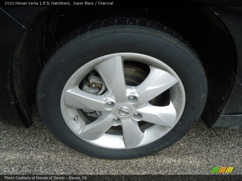 Super Black / Charcoal 2010 Nissan Versa 1.8 SL Hatchback