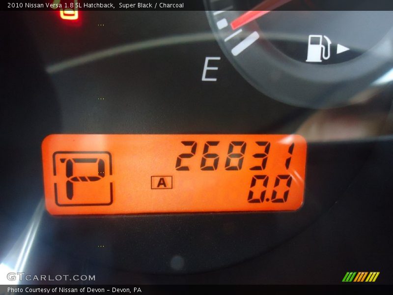 Super Black / Charcoal 2010 Nissan Versa 1.8 SL Hatchback