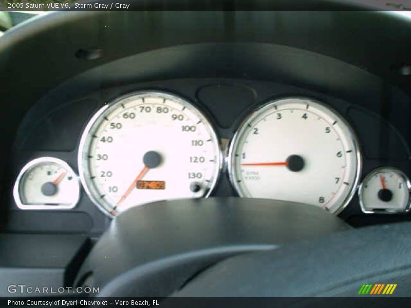 Storm Gray / Gray 2005 Saturn VUE V6