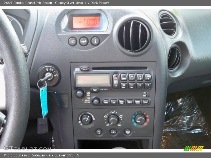 Galaxy Silver Metallic / Dark Pewter 2005 Pontiac Grand Prix Sedan