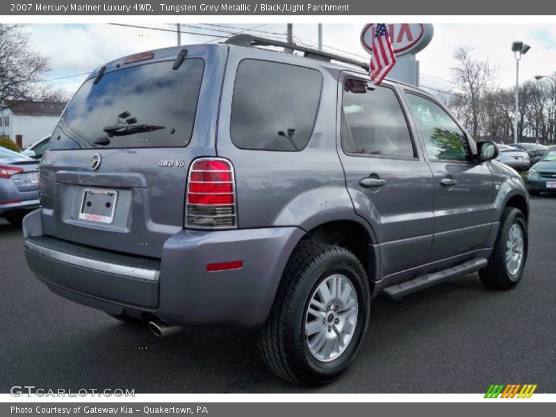 Tungsten Grey Metallic / Black/Light Parchment 2007 Mercury Mariner Luxury 4WD