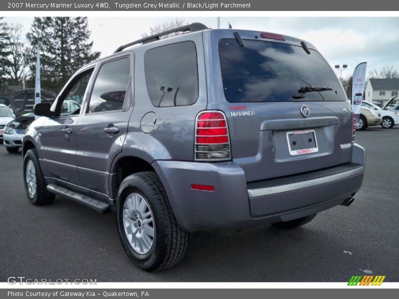 Tungsten Grey Metallic / Black/Light Parchment 2007 Mercury Mariner Luxury 4WD