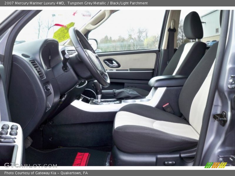 Tungsten Grey Metallic / Black/Light Parchment 2007 Mercury Mariner Luxury 4WD