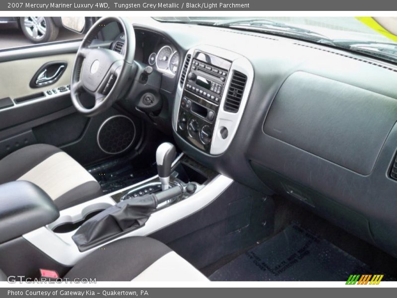 Tungsten Grey Metallic / Black/Light Parchment 2007 Mercury Mariner Luxury 4WD