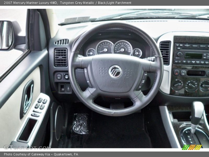 Tungsten Grey Metallic / Black/Light Parchment 2007 Mercury Mariner Luxury 4WD