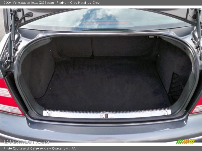 Platinum Grey Metallic / Grey 2004 Volkswagen Jetta GLS Sedan