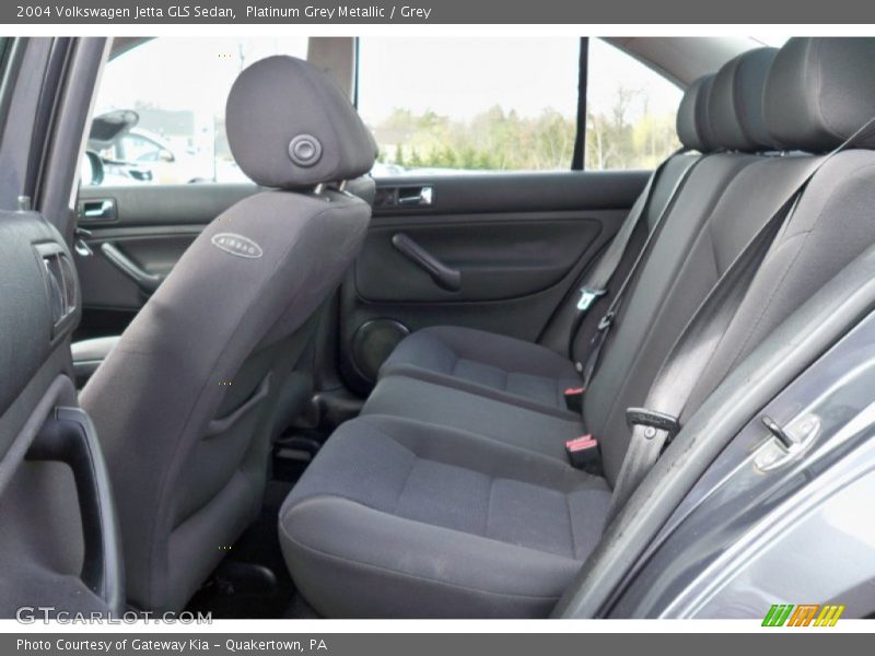 Platinum Grey Metallic / Grey 2004 Volkswagen Jetta GLS Sedan