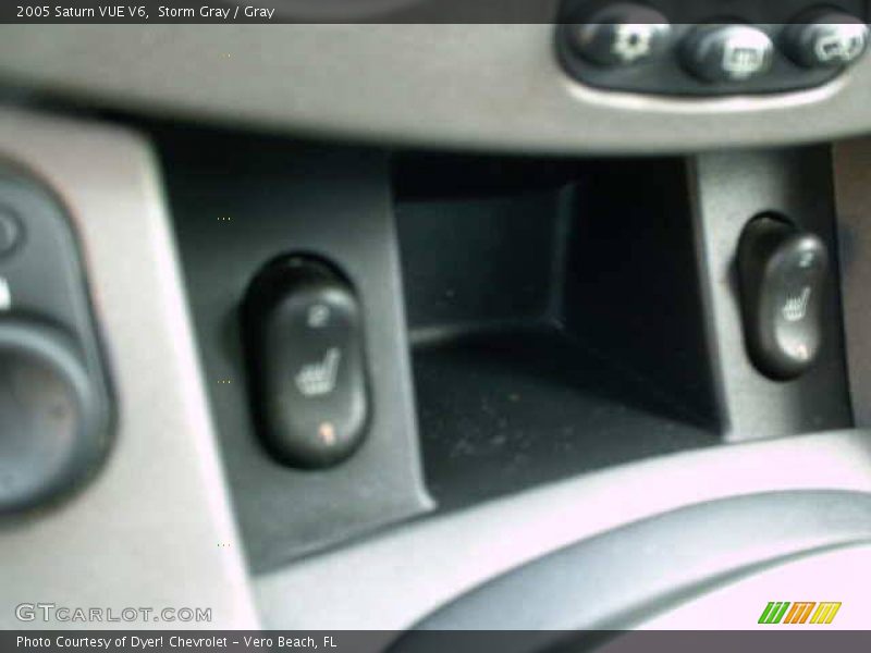 Storm Gray / Gray 2005 Saturn VUE V6