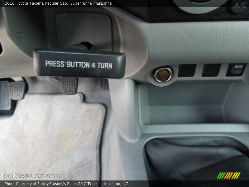 Super White / Graphite 2010 Toyota Tacoma Regular Cab