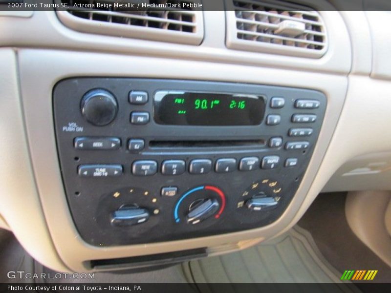 Arizona Beige Metallic / Medium/Dark Pebble 2007 Ford Taurus SE