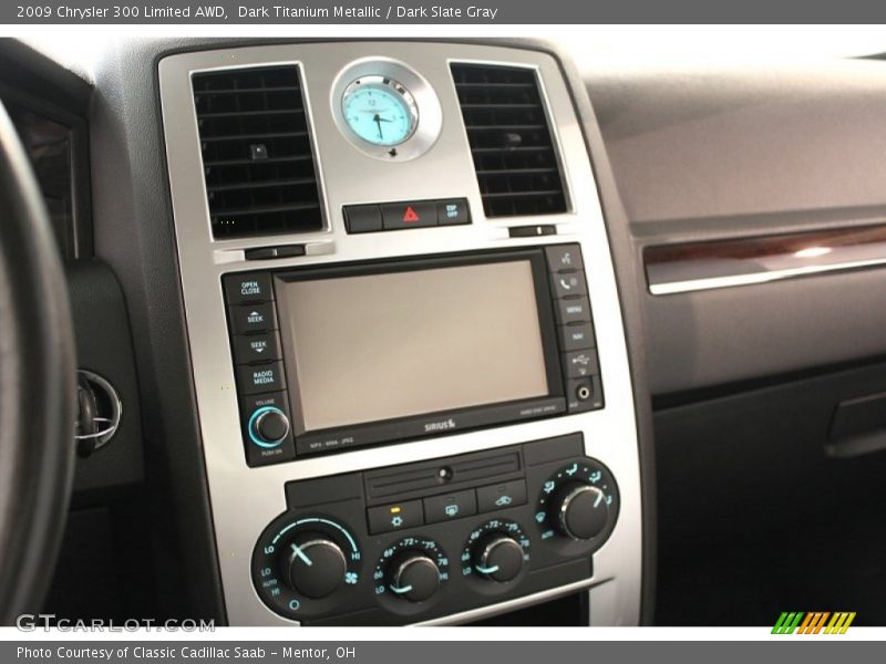 Controls of 2009 300 Limited AWD