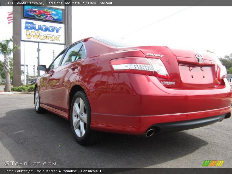Barcelona Red Metallic / Dark Charcoal 2011 Toyota Camry SE