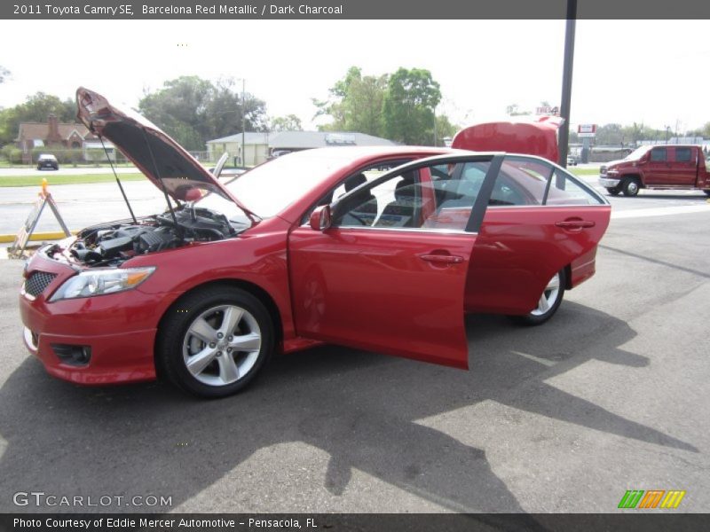 Barcelona Red Metallic / Dark Charcoal 2011 Toyota Camry SE