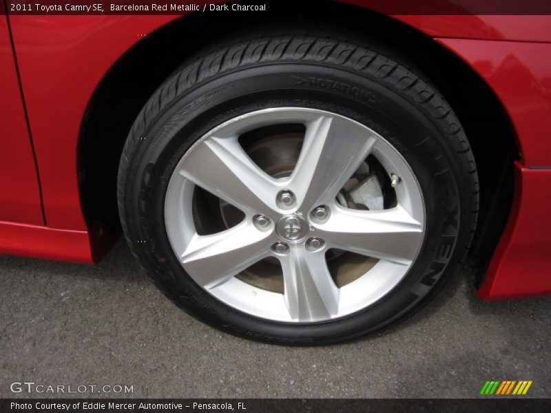 Barcelona Red Metallic / Dark Charcoal 2011 Toyota Camry SE